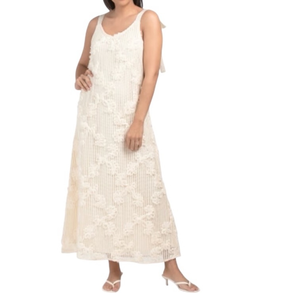 En Saison Reese Floral Appliqué Crochet Open Stitch cream Maxi Dress size small